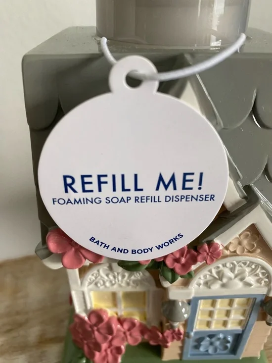 Bath & Body Works Cottage Foaming Soap Dispenser - Pastel House - Picture 5 of 7